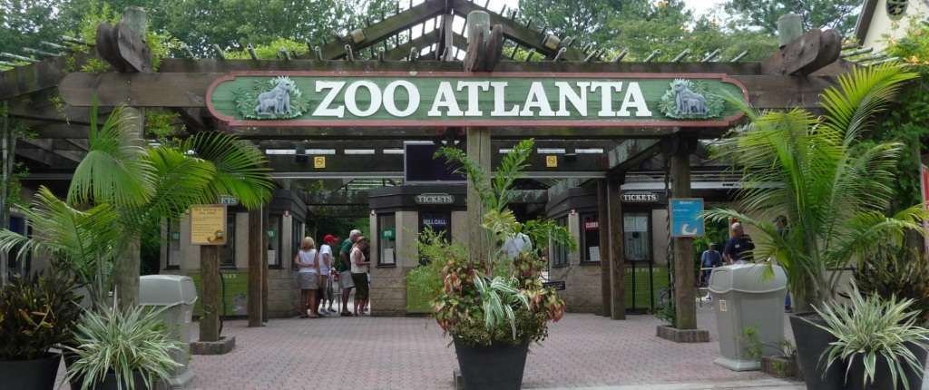 Центральный вход в зоопарк Атланты.